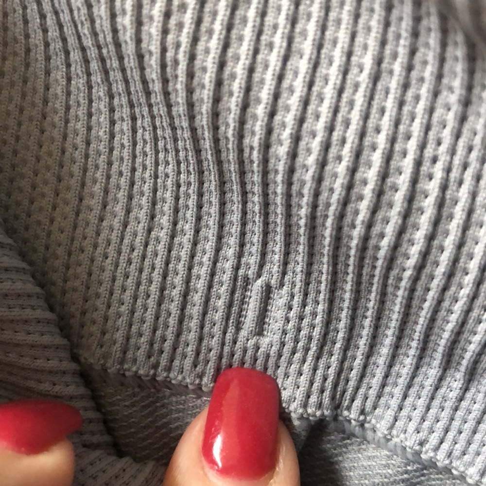 Lululemon Awakening Crop *Taryn Toomey Collection 17" Ice Grey - Picture 11 of 11